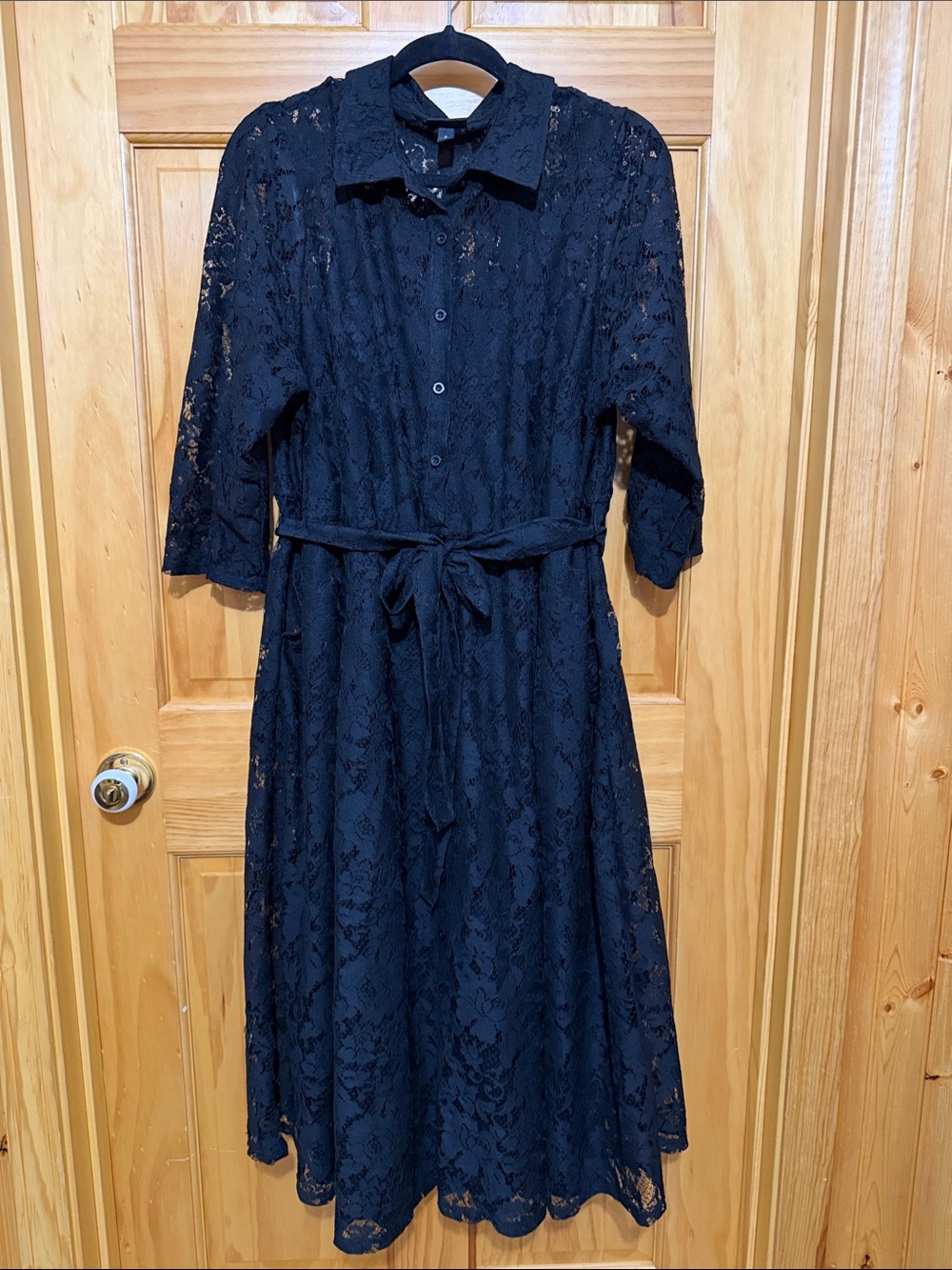 torrid Black Lace Midi Shirt Dress with Tie Waist 3/4 Sleeves, Fully Lined. 2X